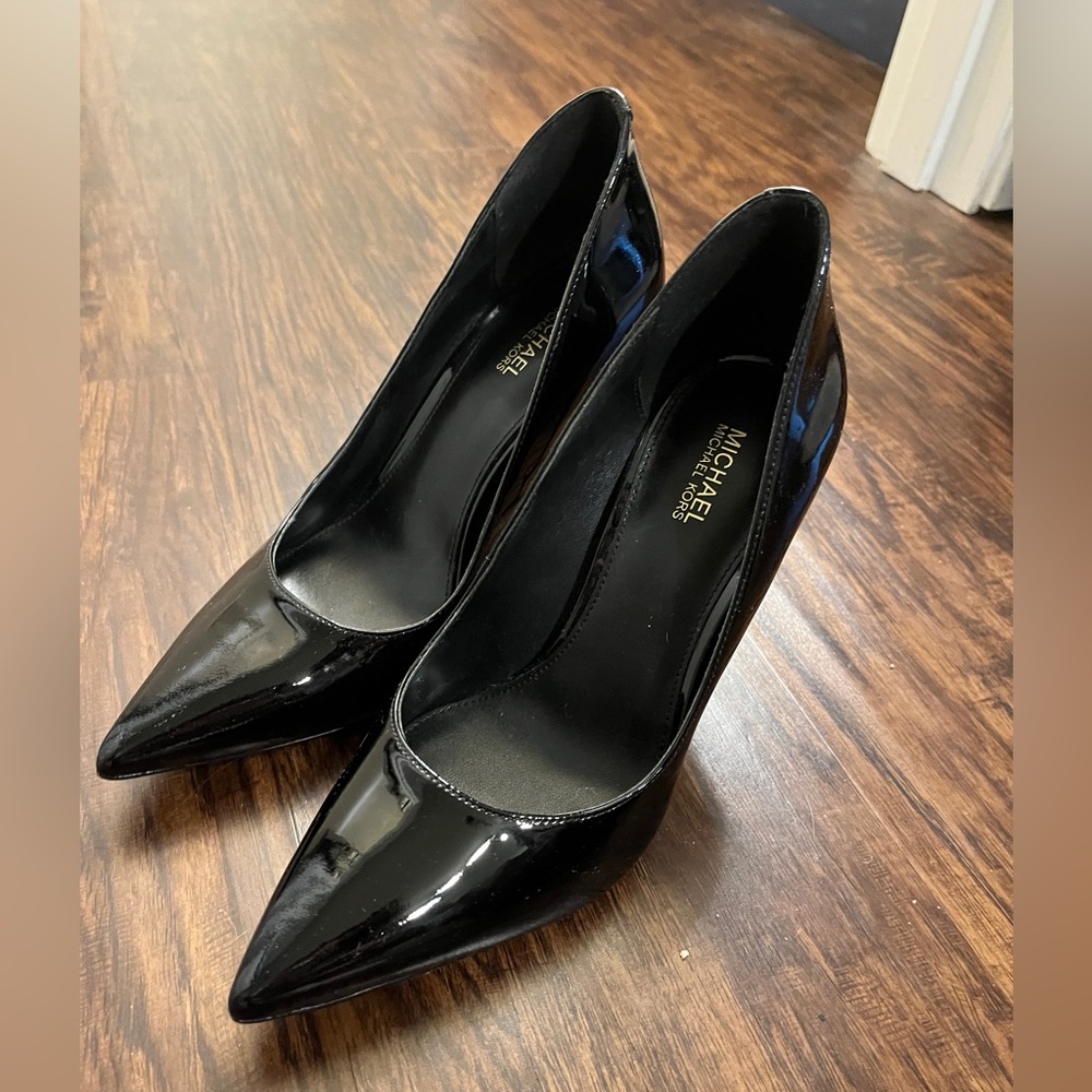 Michael Kors Keke Pumps